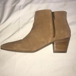 Women’s Size 8 1/2 Coconut Ankle Boots